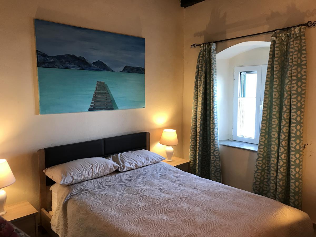 Theea Cottage - Wonderful Sea Views Chlomos Bagian luar foto